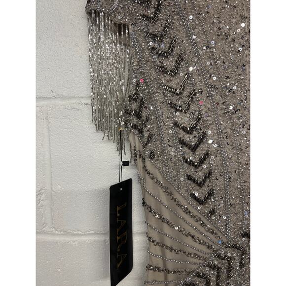 New Lara Sz 6 Silver Fringe Beaded Short Sleeve V-Neck Cocktail Party Mini Dress - Picture 9 of 10